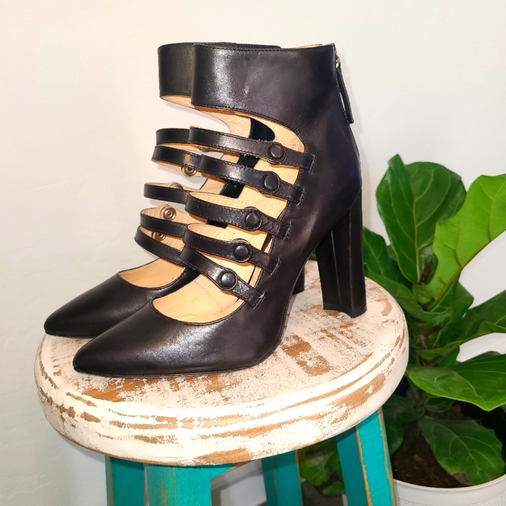 Chelsea Paris Black Heel